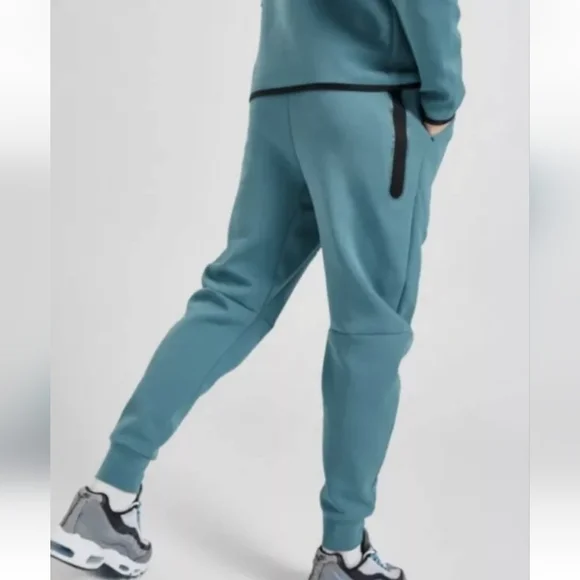 NWT Men's size XS Nike Tech Pack Sweatpants